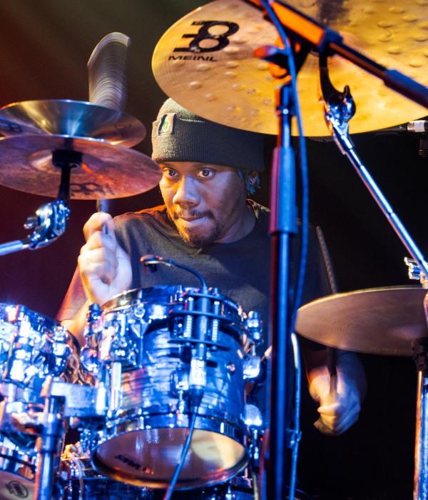 MonoNeon.3